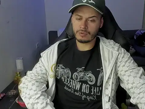 ragnar lothbrok777 online show from April 21, 2026, 6:09 am