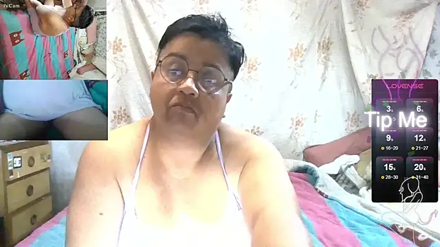 erinadarling79 online show from September 18, 2025, 9:17 pm