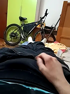 xxxdeo online show from March 1, 2025, 9:07 am