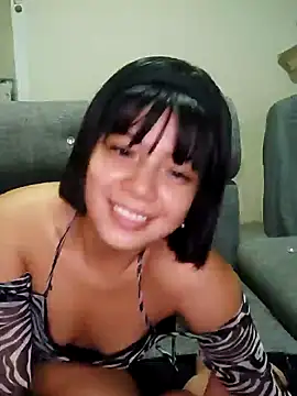 Snapshot of ZafiroKlein chatting on March 23, 2025, 2:04 am ZafiroKlein online show from March 23, 2025, 2:04 am