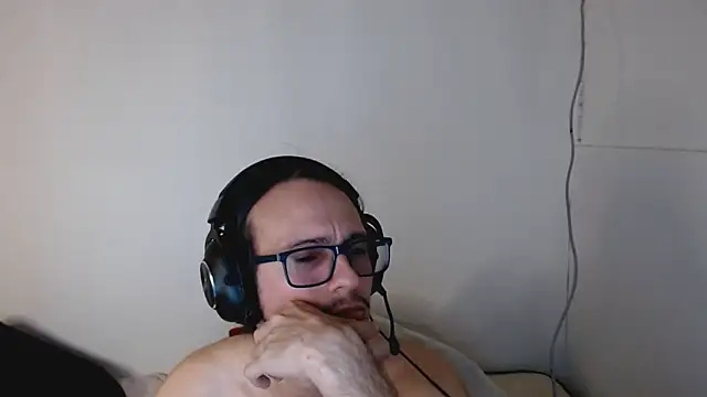 cholitohermoso online show from October 25, 2025, 7:41 pm