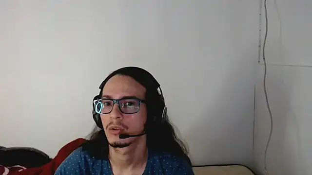 cholitohermoso online show from October 26, 2025, 9:53 pm