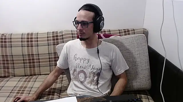 Snapshot of cholitohermoso chatting on July 13, 2026, 2:09 pm cholitohermoso online show from July 13, 2026, 2:09 pm