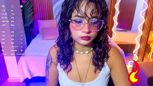 Snapshot of kristen_tay chatting on July 18, 2026, 2:49 am kristen tay online show from July 18, 2026, 2:49 am