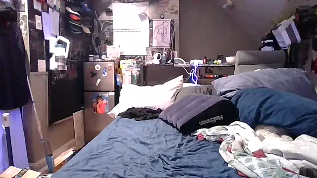 Snapshot of Sk00byJaXxX212 chatting on October 22, 2025, 11:15 pm Sk00byJaXxX212 online show from October 22, 2025, 11:15 pm