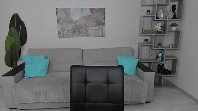 GabriellaMays online show from April 22, 2026, 5:10 am