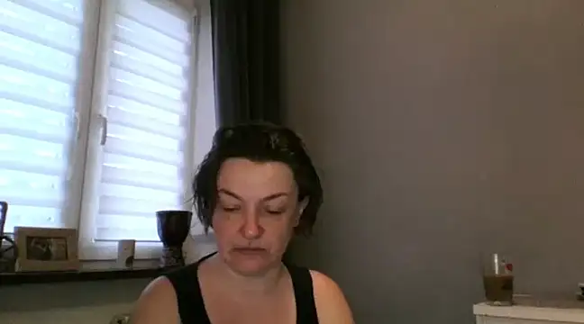 Snapshot of EleanoraMILF chatting on February 25, 2025, 7:20 am EleanoraMILF online show from February 25, 2025, 7:20 am