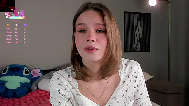 TaiteBayles online show from October 6, 2025, 1:14 am