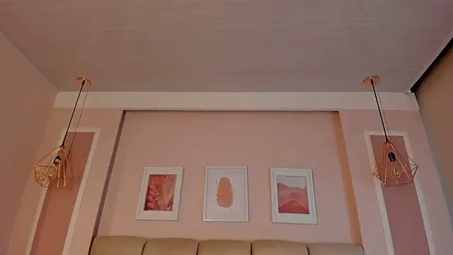 Annie rhoades online show from April 21, 2026, 12:44 pm