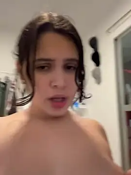 Snapshot of jasmine_smit chatting on March 23, 2025, 5:21 am jasmine smit online show from March 23, 2025, 5:21 am