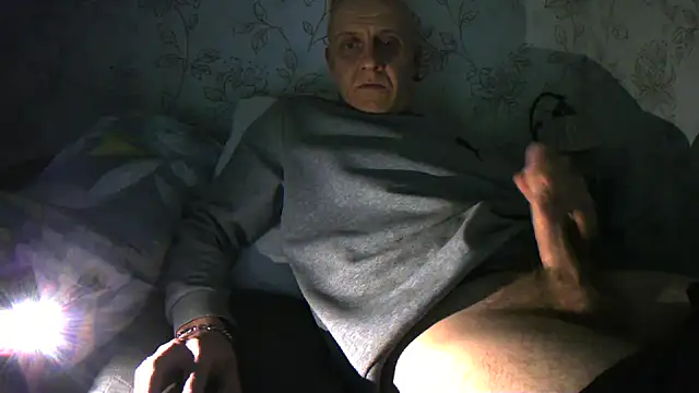 Teemu online show from October 4, 2025, 12:58 pm