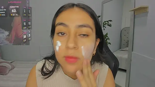 lucelly 15 online show from March 4, 2026, 11:49 am