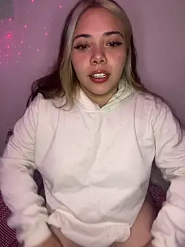 Snapshot of _ivyginger chatting on February 3, 2026, 4:54 am ivyginger online show from February 3, 2026, 4:54 am