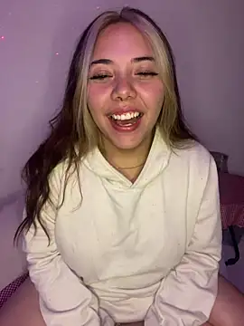 Snapshot of _ivyginger chatting on February 3, 2026, 6:22 am ivyginger online show from February 3, 2026, 6:22 am