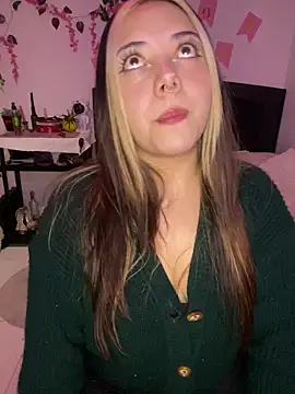 Snapshot of _ivyginger chatting on February 19, 2026, 9:22 pm ivyginger online show from February 19, 2026, 9:22 pm