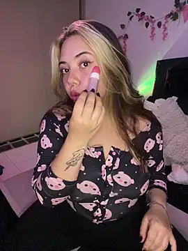 Snapshot of _ivyginger chatting on February 26, 2026, 10:31 pm ivyginger online show from February 26, 2026, 10:31 pm