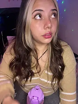 Snapshot of _ivyginger chatting on March 3, 2026, 10:59 pm ivyginger online show from March 3, 2026, 10:59 pm