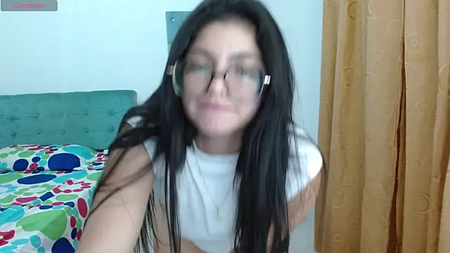 Violett 11 online show from March 22, 2025, 11:31 pm