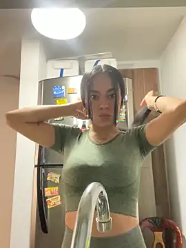 Naatalia online show from February 18, 2025, 3:54 pm