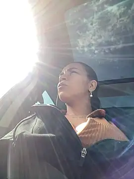 Naatalia online show from March 16, 2025, 8:11 pm