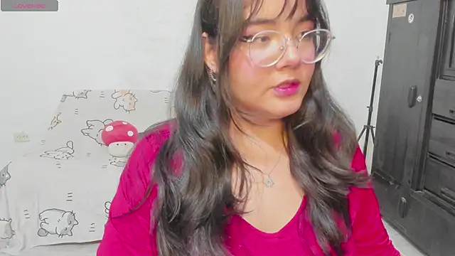Snapshot of Naoko_7w7 chatting on June 1, 2026, 1:51 am Naoko 7w7 online show from June 1, 2026, 1:51 am