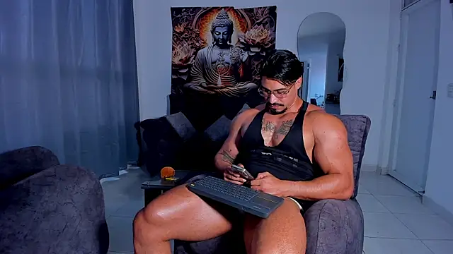 Valentino Dosantos  online show from September 11, 2025, 8:42 pm