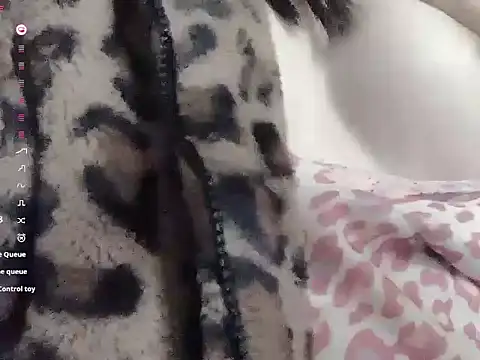 Snapshot of a-lian chatting on March 8, 2025, 7:38 am a-lian online show from March 8, 2025, 7:38 am