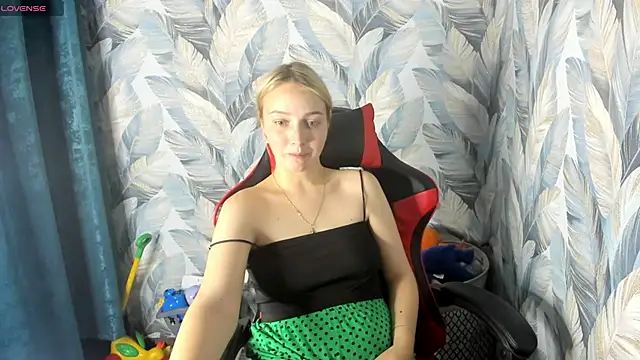 stella leex online show from November 4, 2025, 5:12 pm