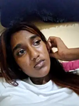 indianpink lips online show from February 22, 2026, 5:44 pm