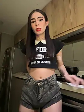 candycami19 online show from March 14, 2025, 6:21 am