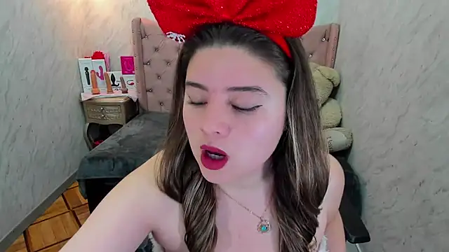 Snapshot of Lianngrace chatting on December 20, 2025, 2:24 pm Lianngrace online show from December 20, 2025, 2:24 pm