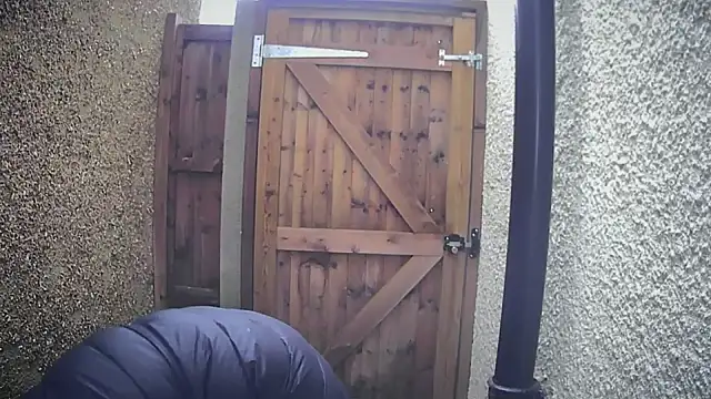 eatmypie69 online show from February 6, 2026, 11:35 am