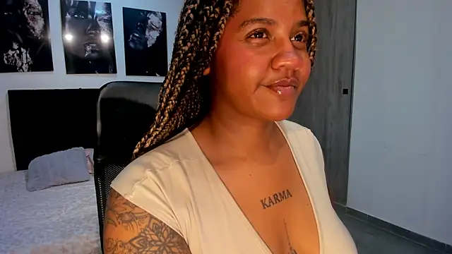 ZahraRose online show from September 9, 2025, 8:41 pm