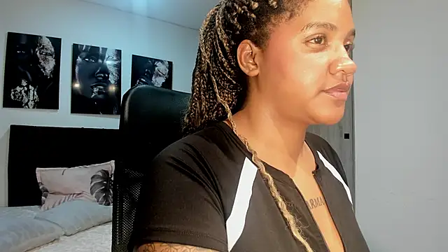 ZahraRose online show from September 11, 2025, 8:31 pm