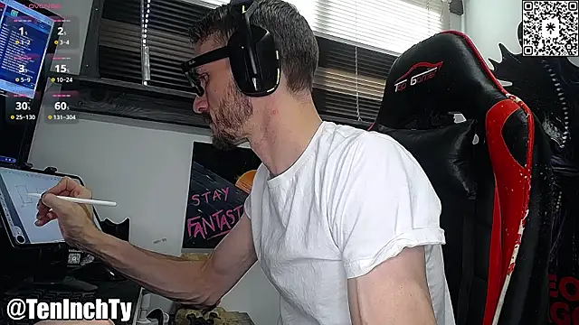 Snapshot of teninchty chatting on November 3, 2025, 4:41 pm teninchty online show from November 3, 2025, 4:41 pm