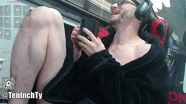 Snapshot of teninchty chatting on November 15, 2025, 5:31 pm teninchty online show from November 15, 2025, 5:31 pm