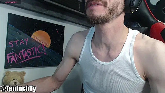 Snapshot of teninchty chatting on November 28, 2025, 9:28 pm teninchty online show from November 28, 2025, 9:28 pm