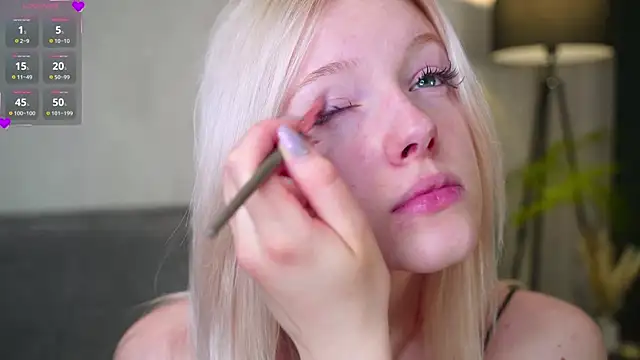 EdlaHewell online show from March 6, 2026, 1:13 am