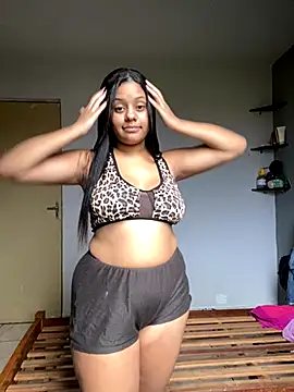 gatinha 18 online show from October 27, 2025, 8:13 pm