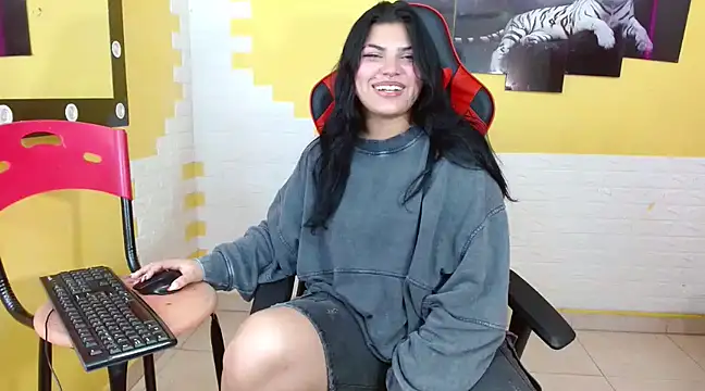 melany rouse18 online show from February 28, 2025, 1:37 am