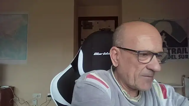 llopaco online show from April 12, 2026, 9:03 am