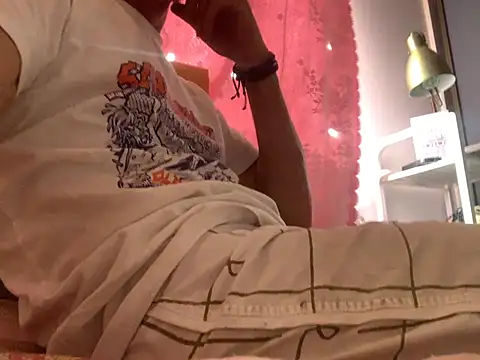 iswimnaked007 online show from February 19, 2025, 1:08 am