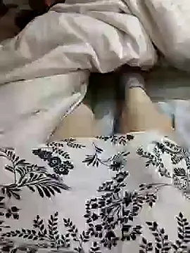 Loly2025 online show from February 22, 2025, 1:57 pm