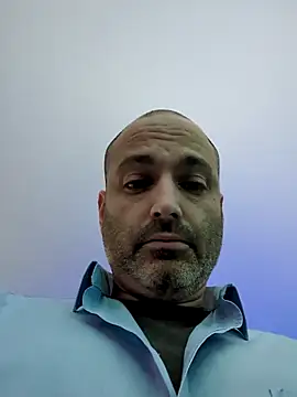 Novabear6996 online show from May 27, 2026, 6:05 pm