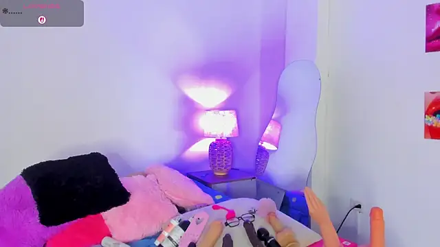 naomy 68 online show from November 28, 2025, 7:00 am