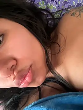 Karla Stein2025 online show from November 17, 2025, 1:17 pm