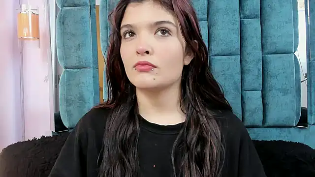 ARTEMISAKIM online show from February 6, 2026, 4:17 am