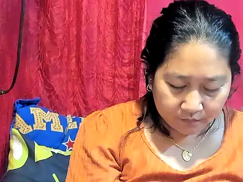 hotchubby88 online show from February 19, 2026, 7:48 am