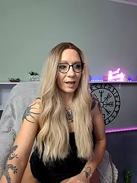 Janina Secrets online show from March 1, 2025, 8:13 am