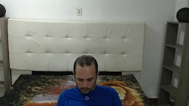 JhonTorres018 online show from November 19, 2025, 4:01 am